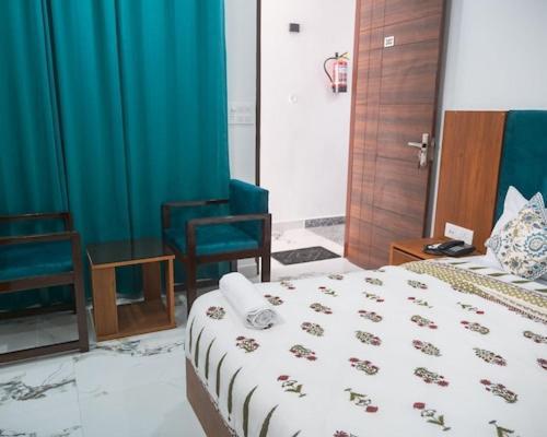 Hotel Parth Inn Rishīkesh Exterior foto